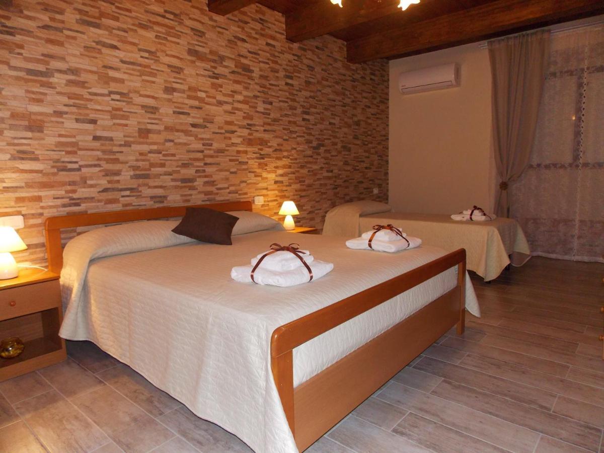 Bed and Breakfast Il Vicoletto Frascineto Exterior foto